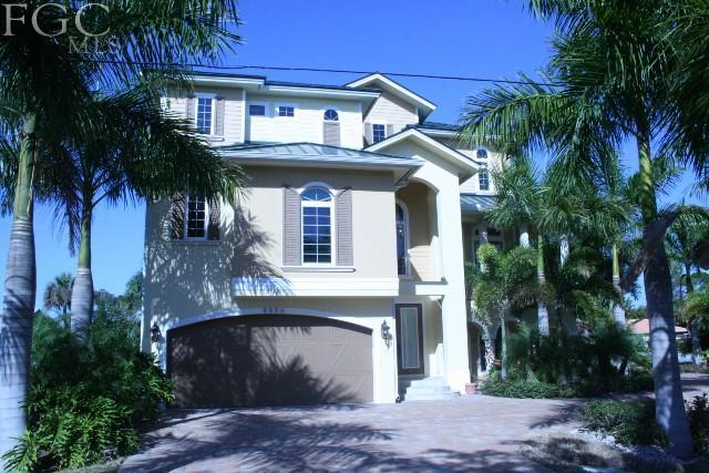 Bonita Canal Estate