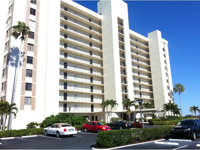 Vanderbilt Beach Condo