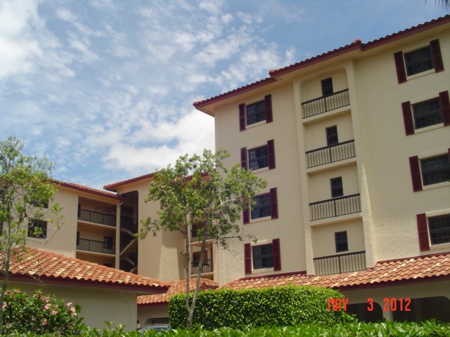Pelican Bay Condo